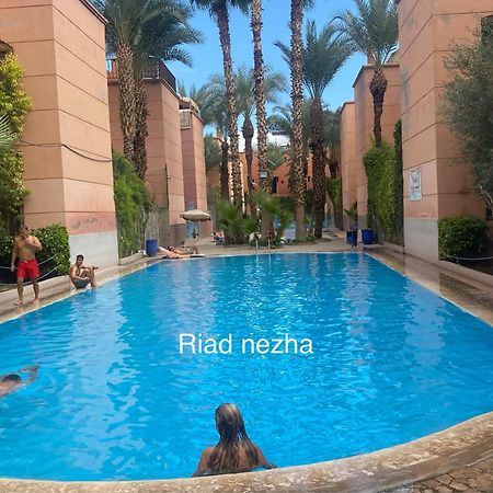 Riad Nezha Avec Jacuzzi Et 3 Piscines Au Coeur De Марракеш Экстерьер фото