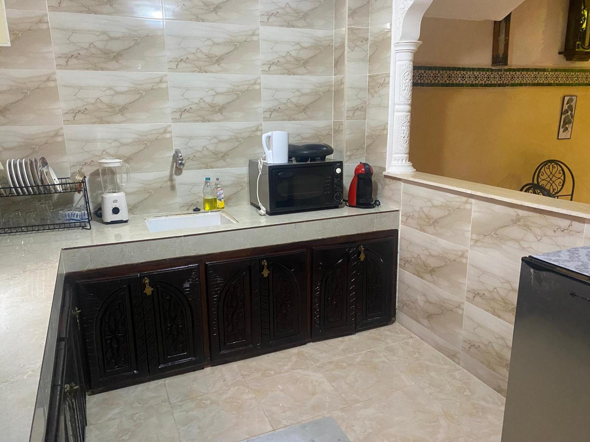 Riad Nezha Avec Jacuzzi Et 3 Piscines Au Coeur De Марракеш Экстерьер фото