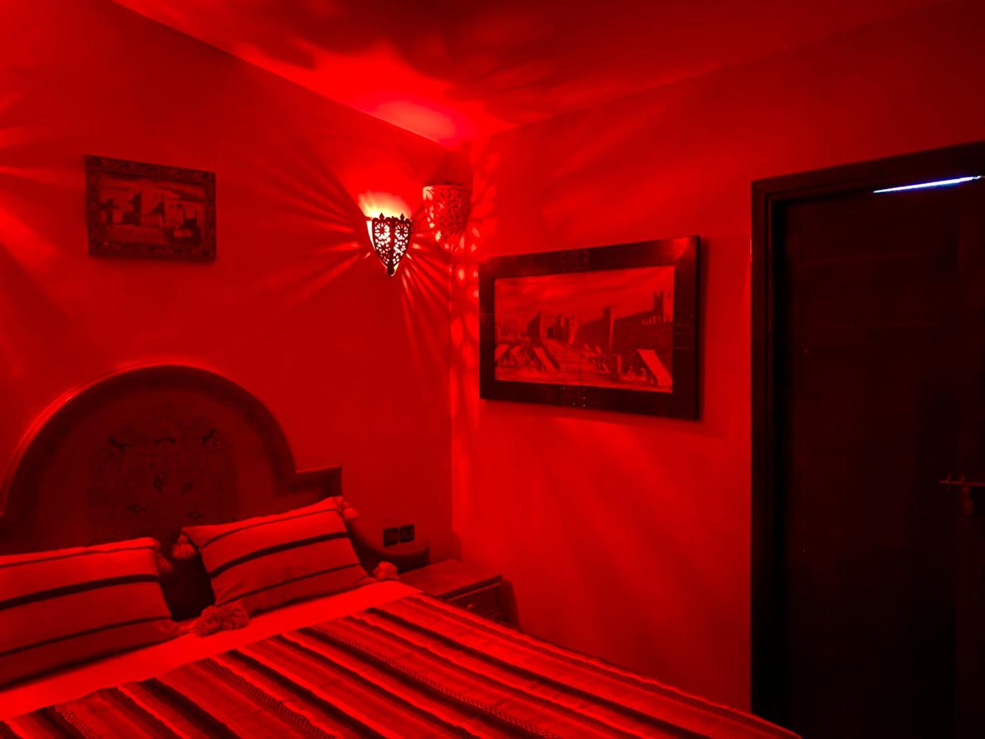 Riad Nezha Avec Jacuzzi Et 3 Piscines Au Coeur De Марракеш Экстерьер фото