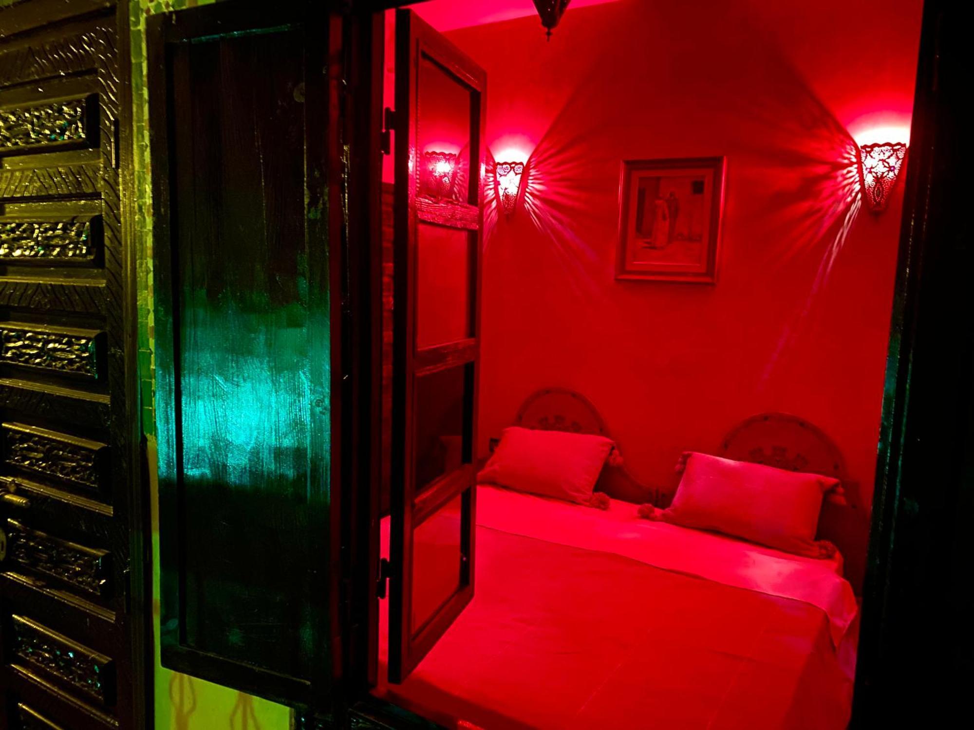 Riad Nezha Avec Jacuzzi Et 3 Piscines Au Coeur De Марракеш Экстерьер фото
