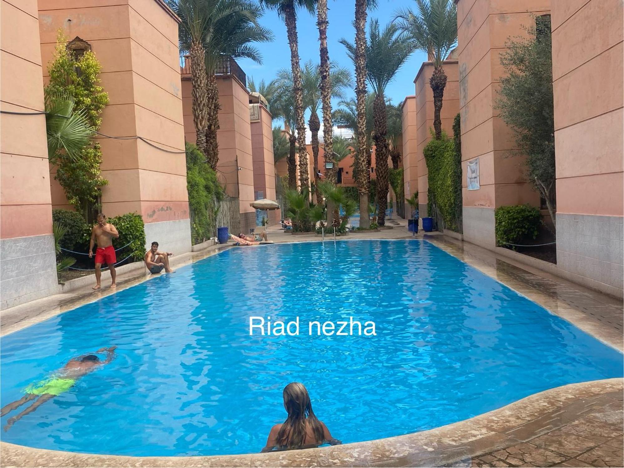 Riad Nezha Avec Jacuzzi Et 3 Piscines Au Coeur De Марракеш Экстерьер фото