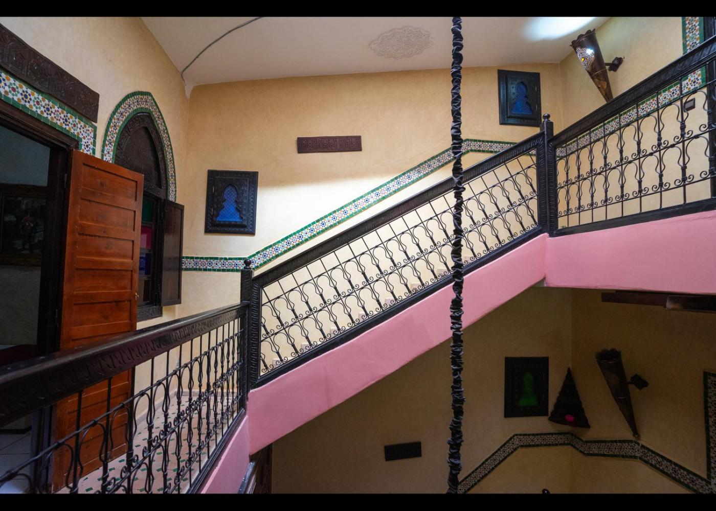 Riad Nezha Avec Jacuzzi Et 3 Piscines Au Coeur De Марракеш Экстерьер фото